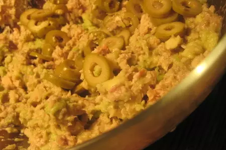 Постные башенки с кремом из авокадо, горбуши и оливок.: шаг 5