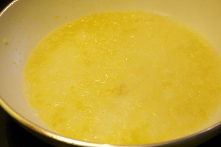 Универсальный сырный соус с зеленью: шаг 2