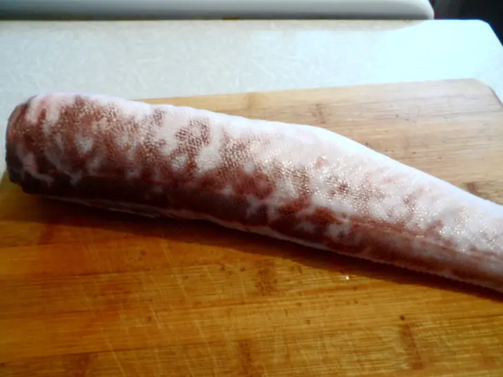 Простой, но вкусный супчик из креветочной рыбы (конгрио): шаг 1