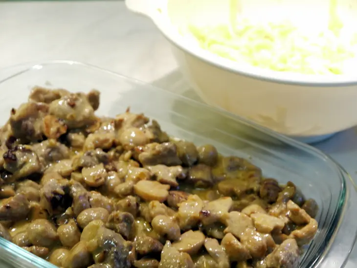 Сливочная мясная поджарка под хрустящей картофельной корочкой: шаг 5