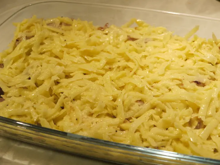 Сливочная мясная поджарка под хрустящей картофельной корочкой: шаг 6