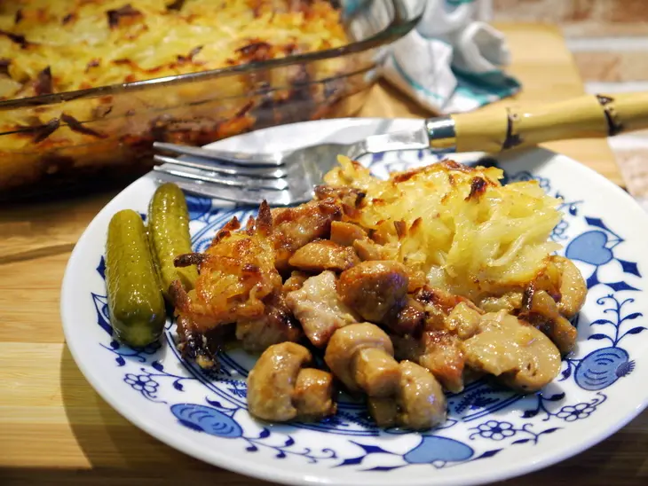 Сливочная мясная поджарка под хрустящей картофельной корочкой: шаг 7