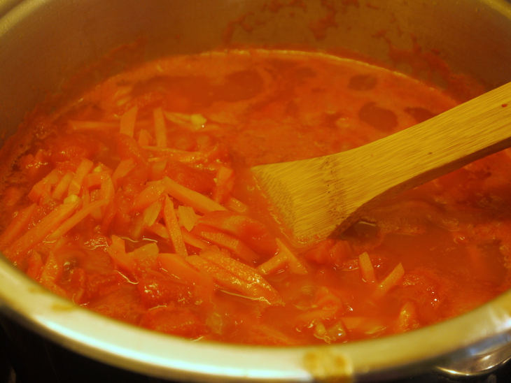 Томатно-морковный суп-пюре с брынзой и кедровыми орешками: шаг 3