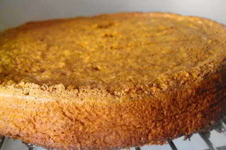 Швейцарский морковный торт (rübli kuchen ): шаг 7