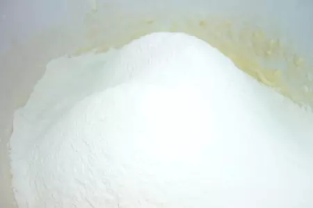 Пушистый яблочный пирог (просто, вкусно, легко): шаг 3