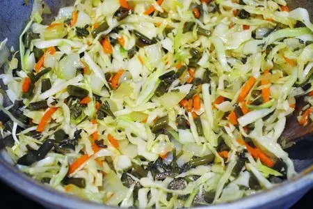 Пирожки с папоротником и капустой по-камчатски: шаг 4
