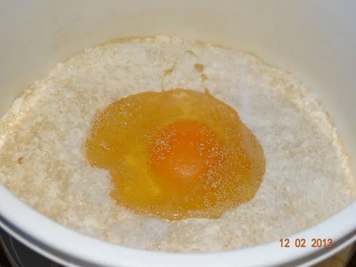 Жаркое из мяса с квашеной капустой и съедобной крышечкой: шаг 3