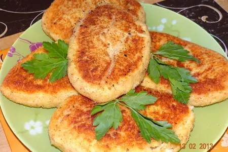 Зразы картофельные с белыми грибами и яйцом: шаг 4