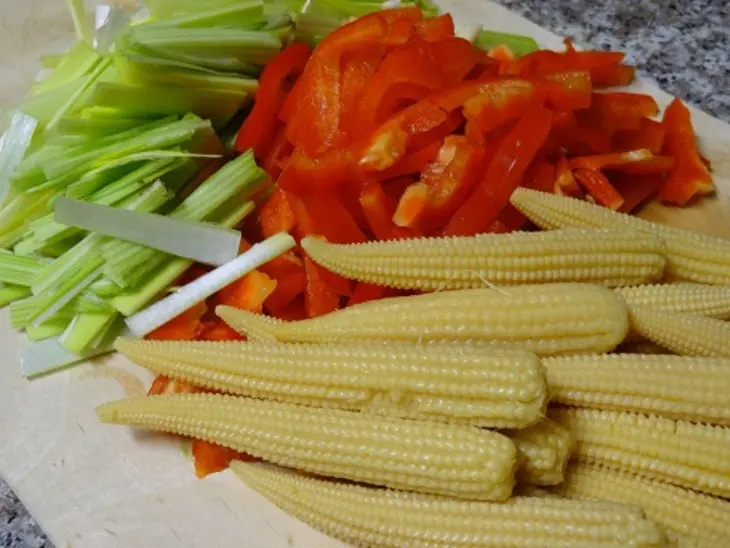 Лапша с курицей и овощами: шаг 3