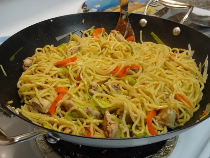 Лапша с курицей и овощами: шаг 6