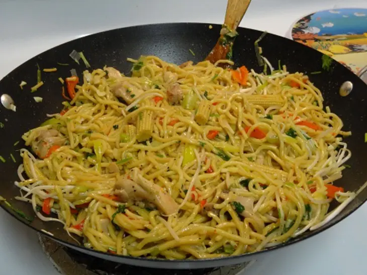 Лапша с курицей и овощами: шаг 7