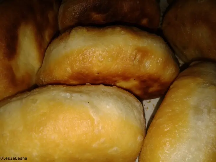 Пирожки из хрущевского теста...с двумя начинками))): шаг 17