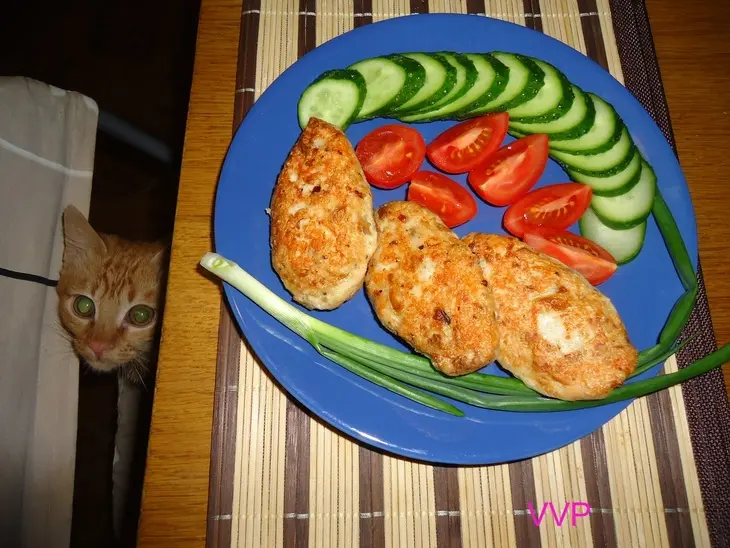Курино-грибные котлеты: шаг 2