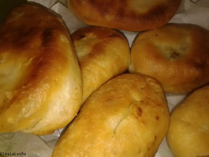 Пирожки из хрущевского теста...с двумя начинками))): шаг 19