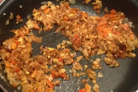 Рис по-китайски с курицей и креветками.: шаг 3
