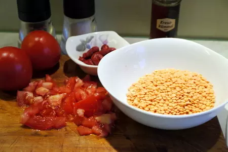 Густой куриный суп с нутом и красной чечевицей: шаг 2