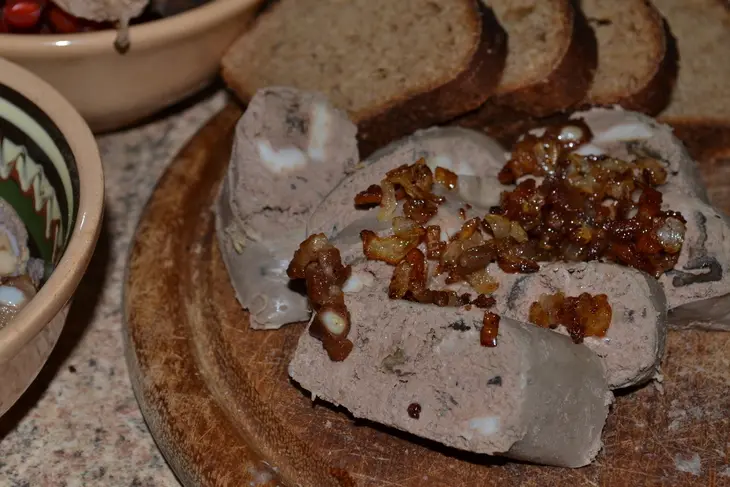 Литовская печеночная колбаса с лесными грибами фм "колбаска": шаг 9