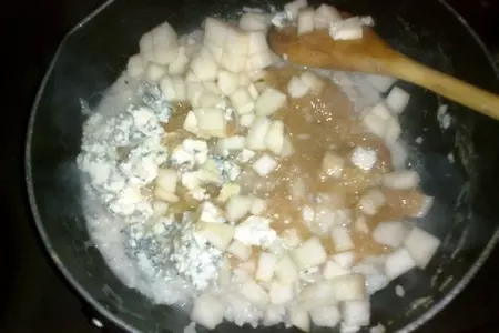 Ризотто с горгонзолой, грушей и грецким орехом: шаг 4