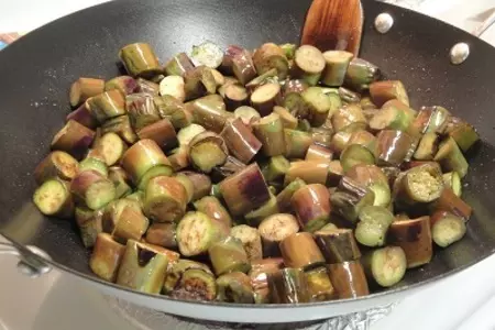 Баклажаны с орехами и кунжутными семенами: шаг 3