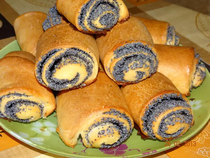 Маковые рулетики к чаю: шаг 7