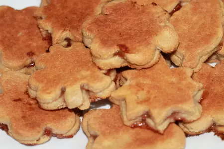 Вкусное печенье с брынзой и с джемом. для лены72.: шаг 8