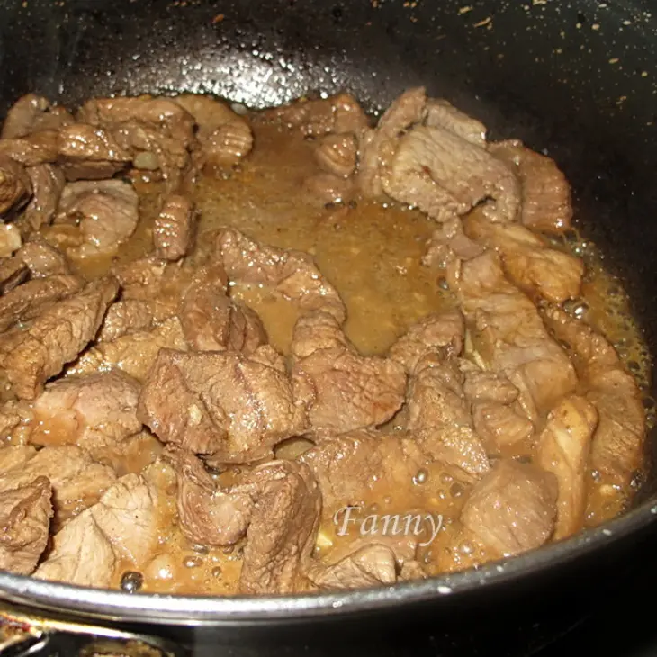 Жареный рис с маринованным мясом по-китайски: шаг 3