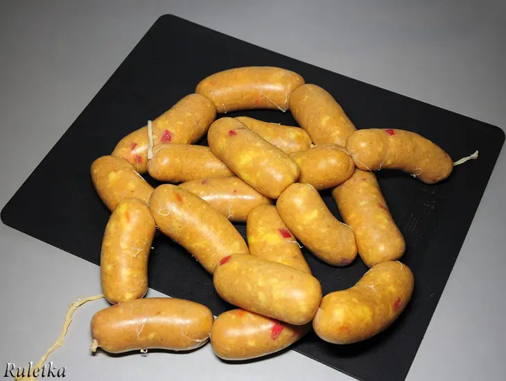 Куриные сардельки с паприкой и копчёным сыром, горчичным соусом и овощами-гриль.: шаг 7