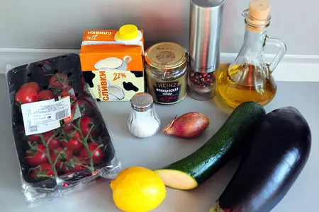 Куриные сардельки с паприкой и копчёным сыром, горчичным соусом и овощами-гриль.: шаг 8