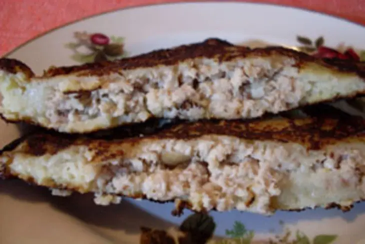 Картофельные оладьи с мясной начинкой: шаг 5