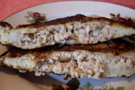 Картофельные оладьи с мясной начинкой: шаг 5