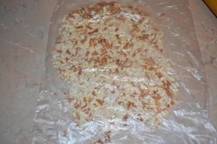 Жареный сыр с брусничным соусом darbo: шаг 2