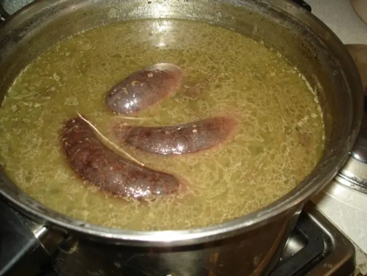 Колбаса кровяная домашняя с грибами и рисом.: шаг 8