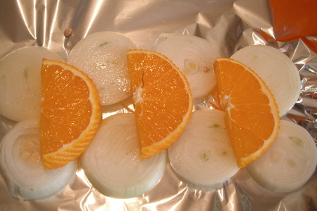 Карп в сметане с апельсинами и репчатым луком: шаг 4