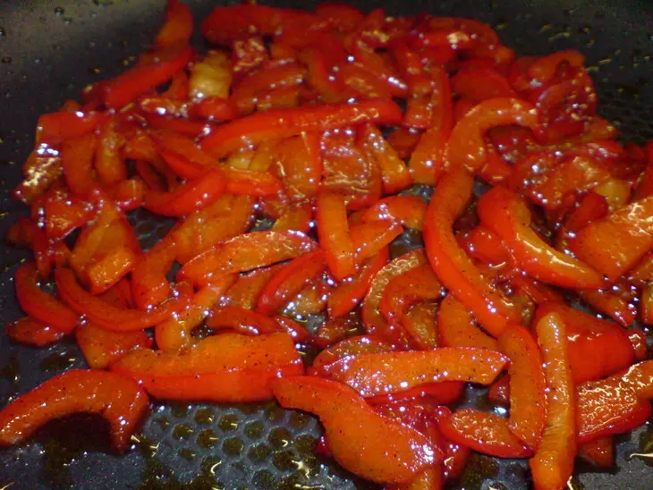 Чешский салат с курятиной и сыром: шаг 1