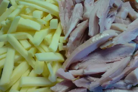 Чешский салат с курятиной и сыром: шаг 2