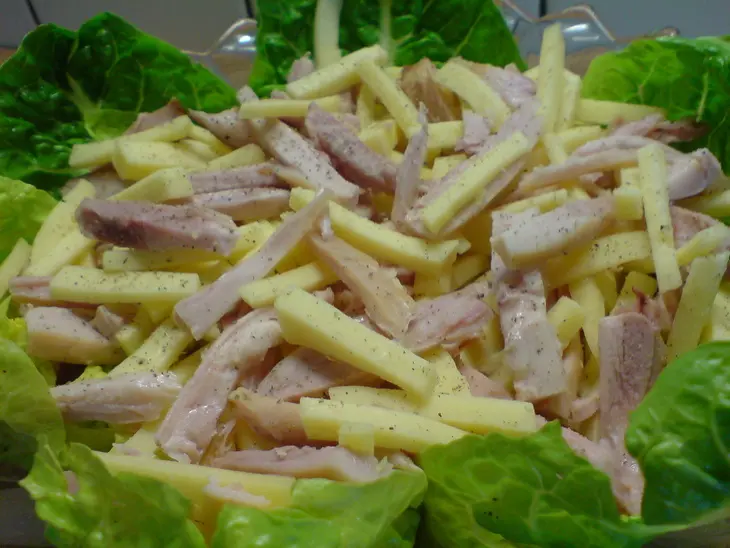 Чешский салат с курятиной и сыром: шаг 4
