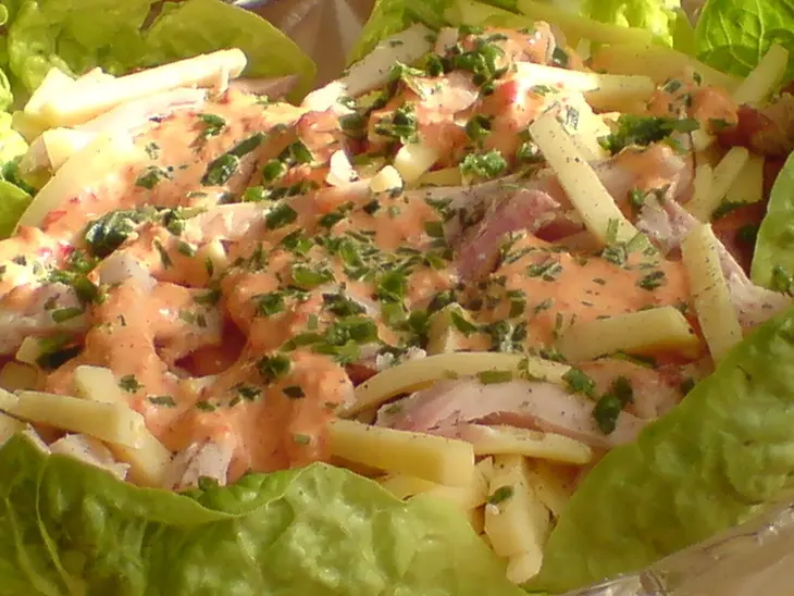 Чешский салат с курятиной и сыром: шаг 5