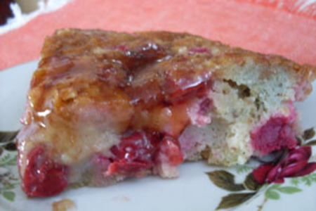 Пирог с вишнями и карамелизированной миндальной крошкой: шаг 6