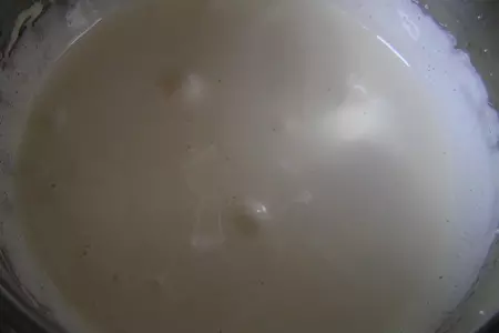 Шоколадный рулет с творожной начинкой и бананом: шаг 4