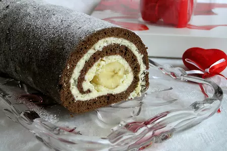 Шоколадный рулет с творожной начинкой и бананом: шаг 12