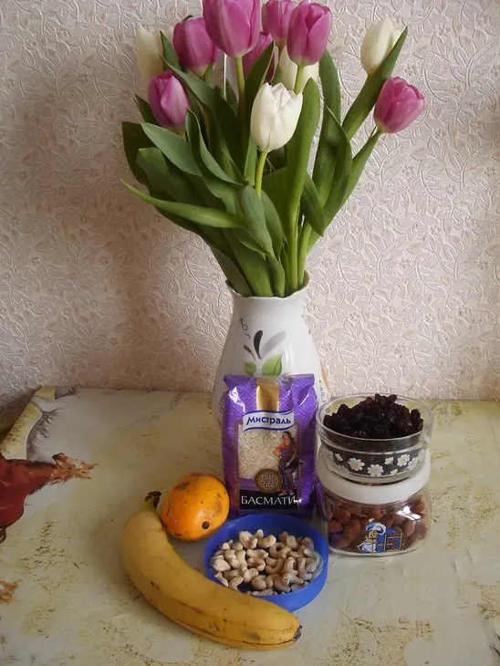 Ореховый плов с горошком и банановой райтой.: шаг 1