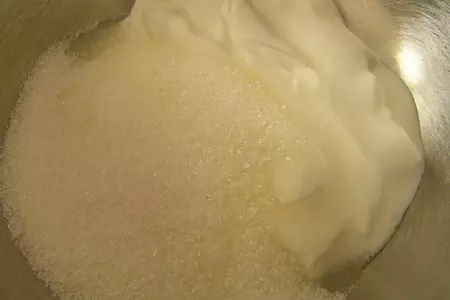 Бананы в сметанном креме за 8 минут: шаг 1