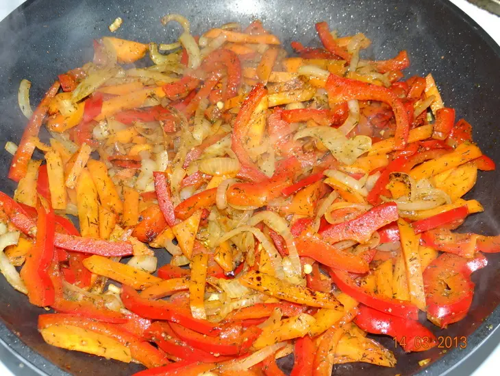 Морской язык, запеченный с овощами и фасолью под нежным суфле: шаг 3