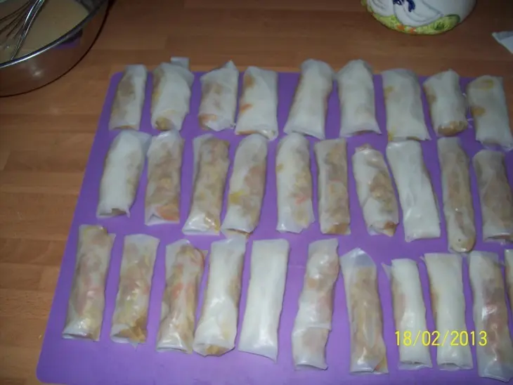 Рисовые блинчики с овощной начинкой в кляре.frülingsrollen.: шаг 5