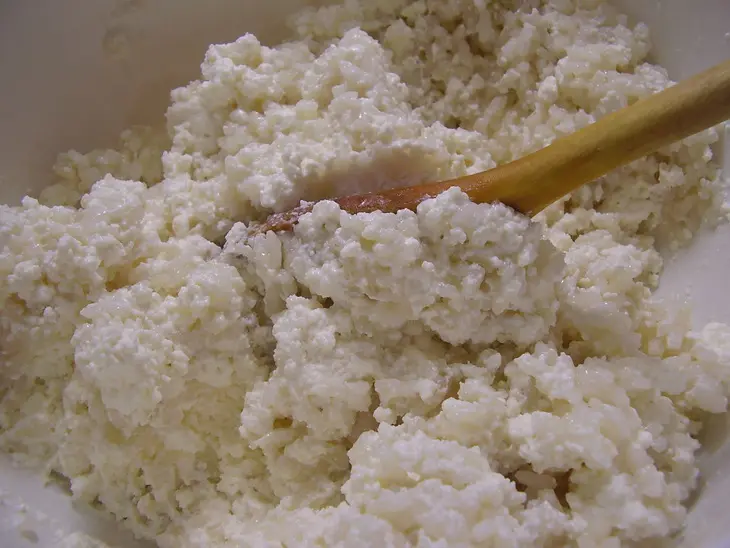 Творожная запеканка с рисом и изюмом: шаг 4