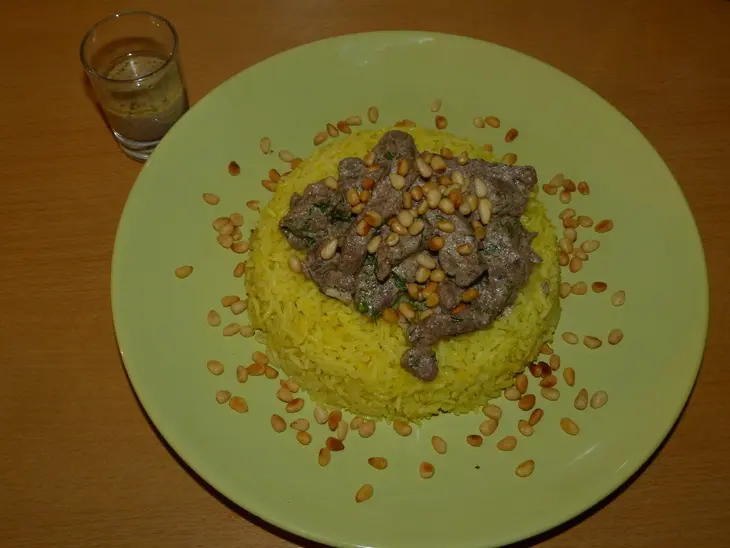 Иорданский плов с мясом и кедровыми орешками: шаг 6