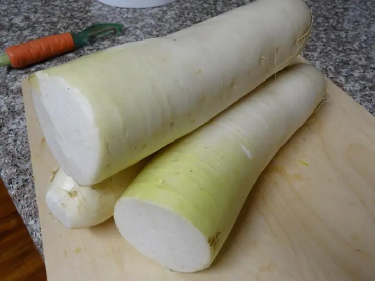 Вяленый дайкон по корейски: шаг 1