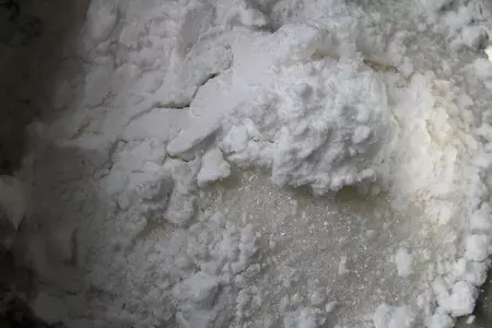 Торт "наполеон" с кремом муслин и брусничным соусом: шаг 1