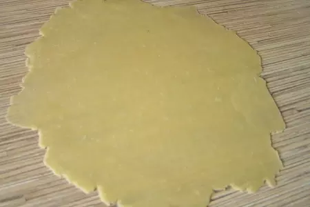 Торт "наполеон" с кремом муслин и брусничным соусом: шаг 11