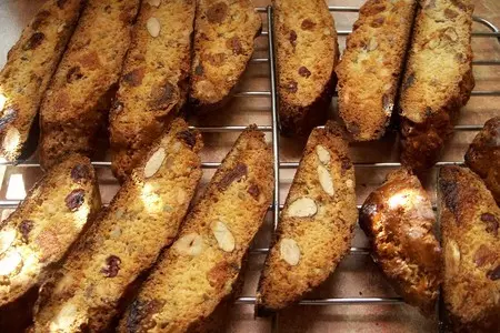 Лимонные бискотти с орехами, семечками и сухофруктами: шаг 3